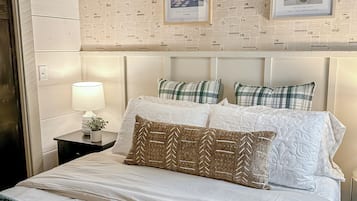 3 habitaciones, escritorio, tabla de planchar con plancha y wifi
