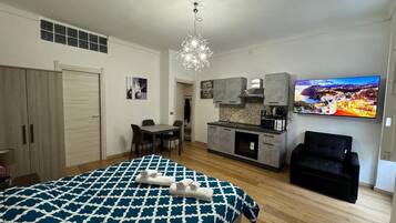 1 chambre, fer et planche à repasser, Wi-Fi, draps fournis
