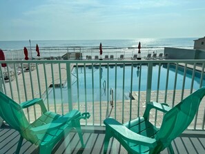 Outdoor pool, a heated pool - Gorgeous Studio Ocean Front W/Private Balcony in Daytona! (Daytona Beach)