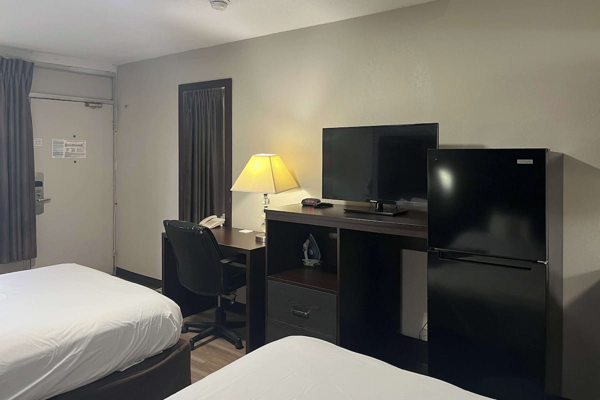 Desk, iron/ironing board, free WiFi, bed sheets