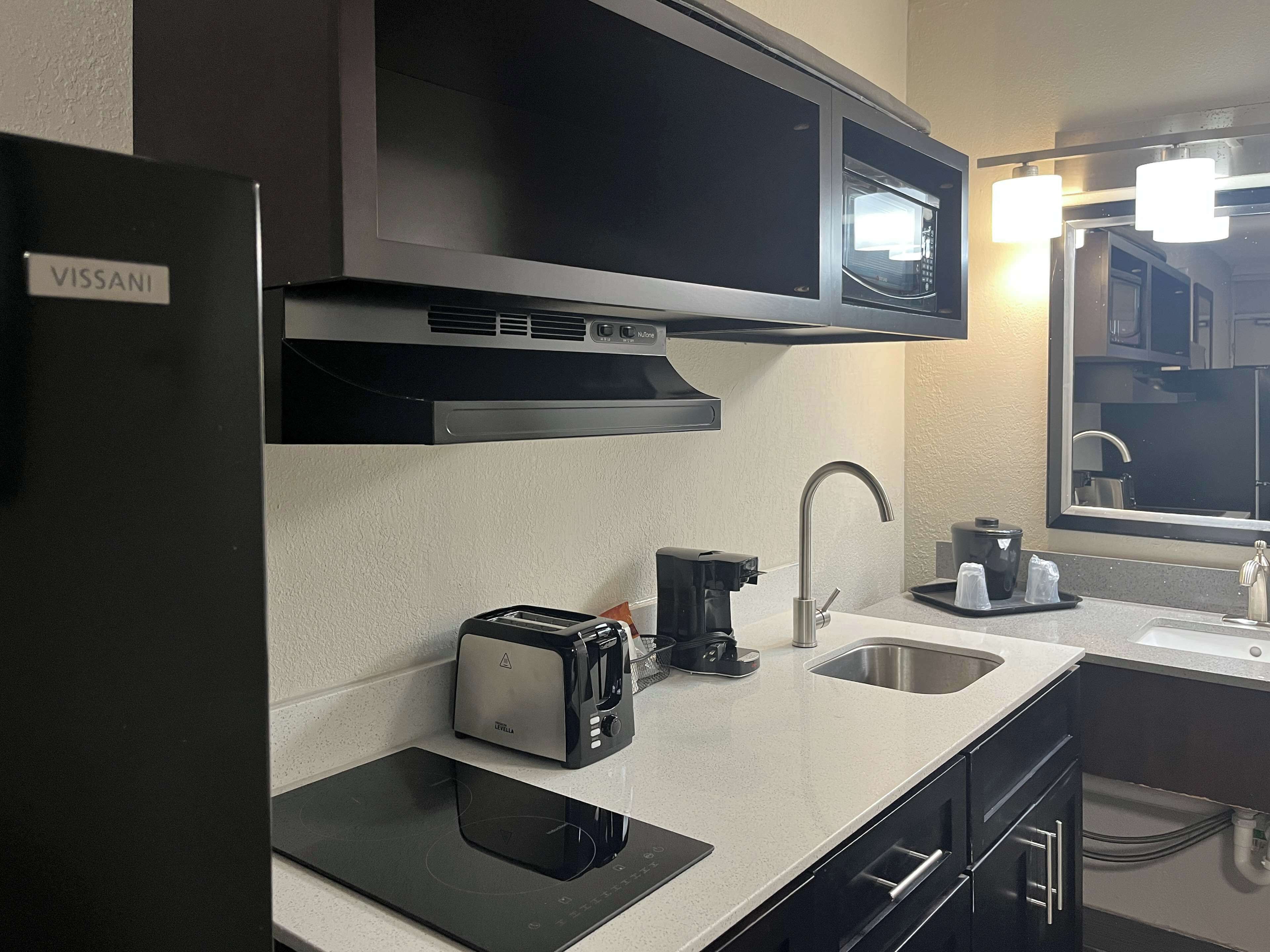 Skrivbord, strykjärn/strykbräda, gratis wi-fi och sängkläder