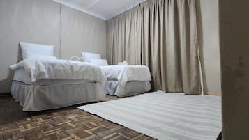 Iron/ironing board, free WiFi