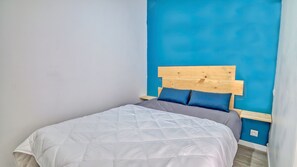 1 室のベッドルーム、旅行用ベビーベッド、WiFi、ベッドシーツ