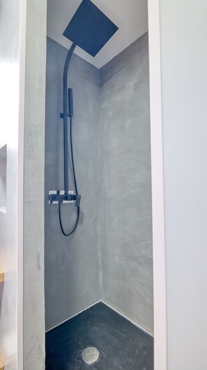 Hair dryer, towels, toilet paper - Le Grain de Sable (Agde)