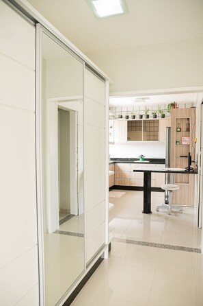 Family House, Mountain View | Private kitchen | Fridge, microwave, cookware/dishes/utensils