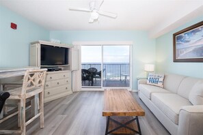 Appart'hôtel, 1 grand lit et 1 canapé-lit (Tradewinds 503) | Coin séjour
