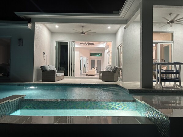 Outdoor pool, a heated pool