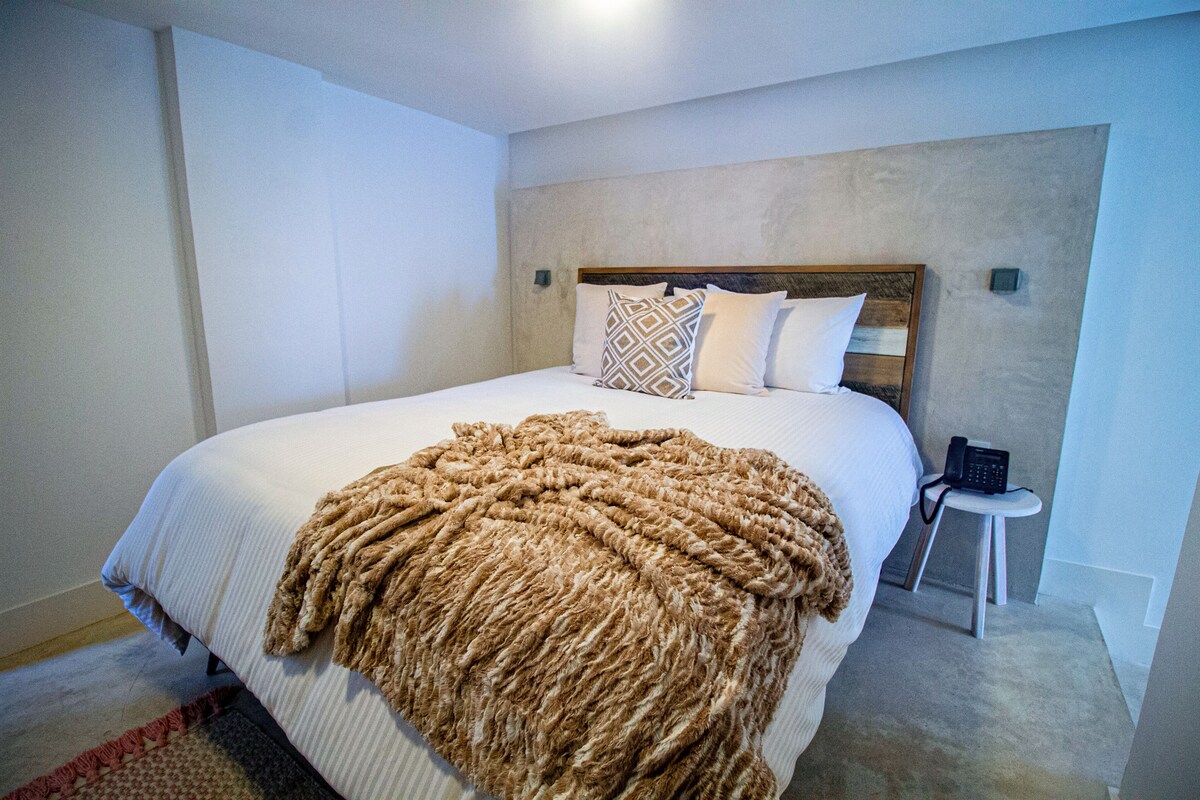 Habitación estándar | Minibar, caja fuerte, wifi gratis y ropa de cama