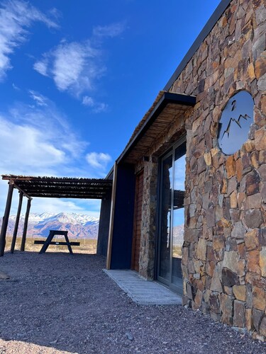 Encantadora cabaña en el encantador Valle Uspallata con aire acondicionado ,WiFi