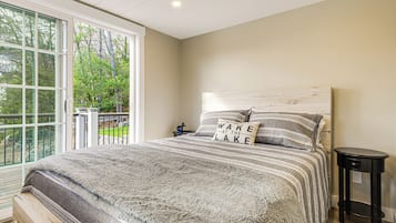 2 chambres, bureau, accès Internet, draps fournis