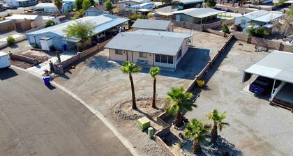 Fortuna Desert Hideaway Super Fast WiFi Sleeps 8