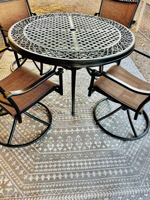 Outdoor dining - Fortuna Desert Hideaway Super Fast WiFi Sleeps 8 (Yuma)