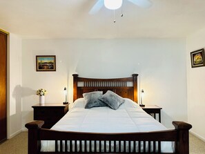 3 chambres, fer et planche à repasser, Wi-Fi gratuit, draps fournis