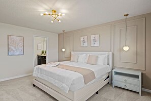 5 bedrooms, iron/ironing board, travel cot, free WiFi - 5 Bedroom 5 Bathroom Windsor Cay 1289 (Clermont)