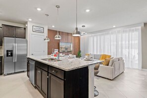 Interior - 5 Bedroom 5 Bathroom Windsor Cay 1289 (Clermont)