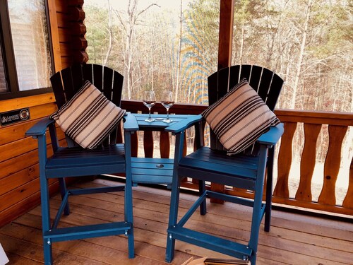 Luxury Tiny-House in the Woods with Private Finnish Sauna at Watts Bar Lake!