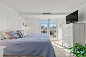 2 slaapkamers, een strijkplank/strijkijzer, wifi, beddengoed