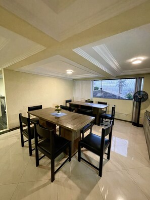 Dining - Webi Coliving - Coqueiros (Florianópolis)