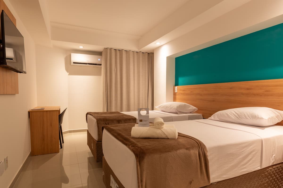 Free WiFi, bed sheets
