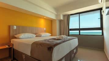 Quarto casal econômico | Wi-Fi de cortesia, roupa de cama