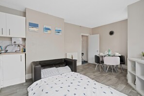 1 Schlafzimmer, Bügeleisen/Bügelbrett, WLAN, Bettwäsche