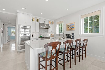 Luxe Villa Steps From Ocean w/ Bikes + Game Room