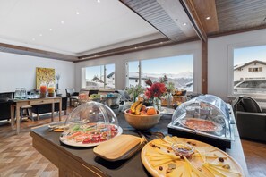 Desayuno buffet incluido todos los días