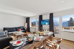 Family Apartment, Kitchen, Mountain View | In-room dining - Crans Montana Suites (Crans-Montana)
