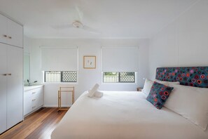1 bedroom, iron/ironing board, bed sheets
