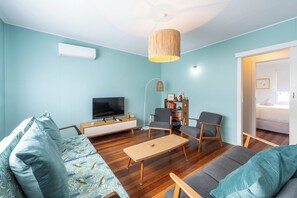 1 bedroom, iron/ironing board, bed sheets