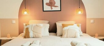 La Vie en Rose - FREE Household Cleaning - Netflix / Prime / Disney + included