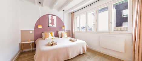 1 chambre, bureau, fer et planche Ă repasser, Wi-Fi gratuit