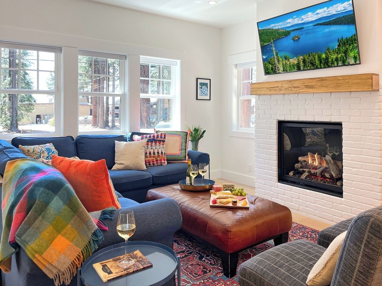 Smart TV, fireplace, books