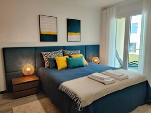 2 chambres, fer et planche à repasser, accès Internet, draps fournis