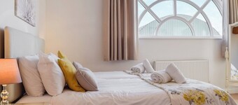 2 bedroom accommodation in Whittington