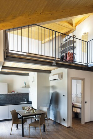 In-room safe, laptop workspace, iron/ironing board, free WiFi - Cascina Sant'Antonio (Roddi)