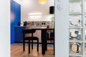 Deluxe Apartment, 20th floor, City View | Private kitchen | Full-size fridge, microwave, stovetop, dishwasher