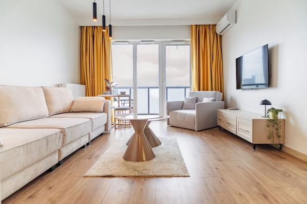 Comfort Studio, City view, Balcony, 16th floor | 1 dormitorio, decoración individual, mobiliario individual