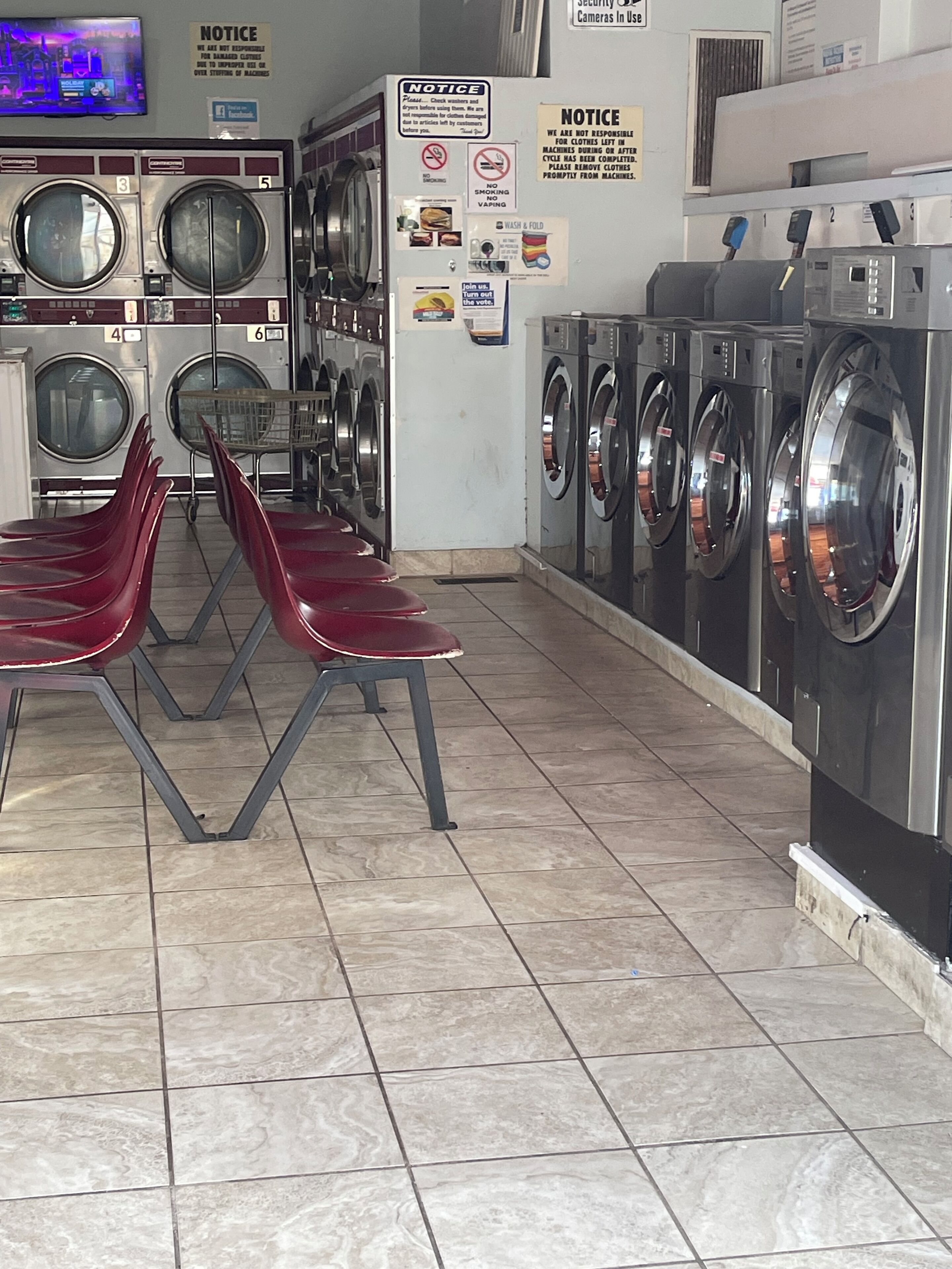 Laundromat downstairs.
