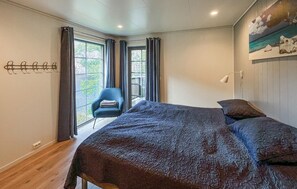 4 室のベッドルーム、WiFi (無料)