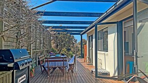 Outdoor dining - Infinity at Surf Beach (Surf Beach)