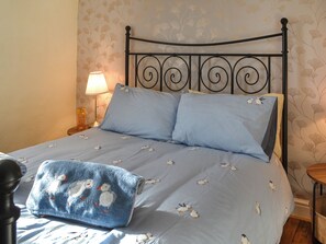 Unclassified image, 3 of 11, button