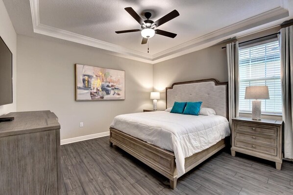 5 bedrooms, desk, iron/ironing board, travel cot