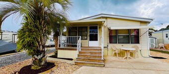 Charming 2-bedroom house in Haines City with AC, WiFi