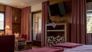 1 bedroom, iron/ironing board, WiFi (free), bed sheets - Sportalm Seefeld - Ski In Ski Out Double rooms (Seefeld in Tirol)