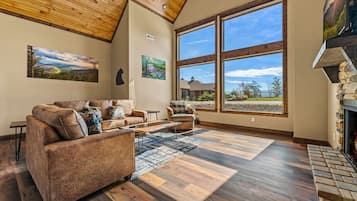 Télévision, cheminée