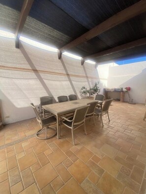 Outdoor dining - Villa Serena 2

 (San Carlos)