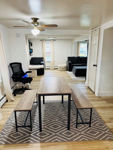 Super Modern 2-Bedroom Riverside Home @ RIT