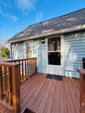 Exterior detail - Super Modern 2-Bedroom Riverside Home @ RIT (Rochester)