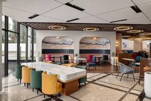 Lobby - Ramada Encore By Wyndham Rajbagh Srinagar (Srinagar)